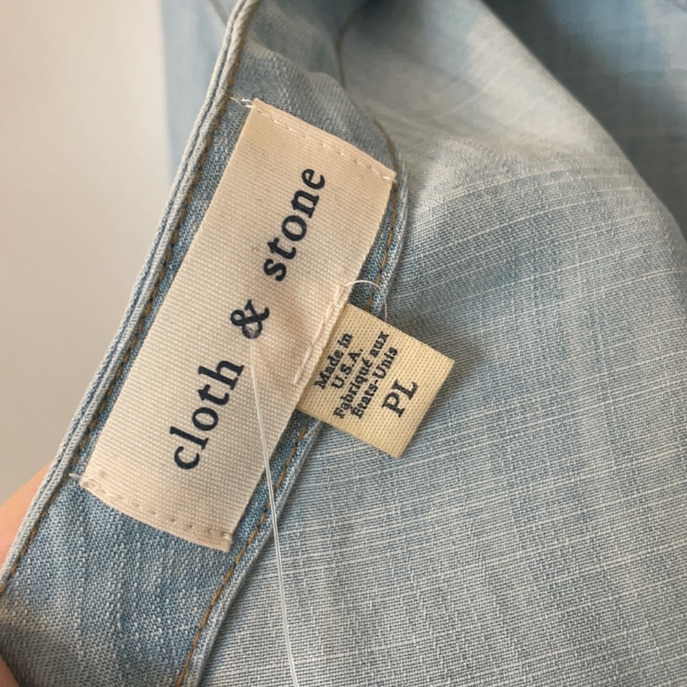 Cloth & Stone Chambray Button Down - Picture 3 of 6